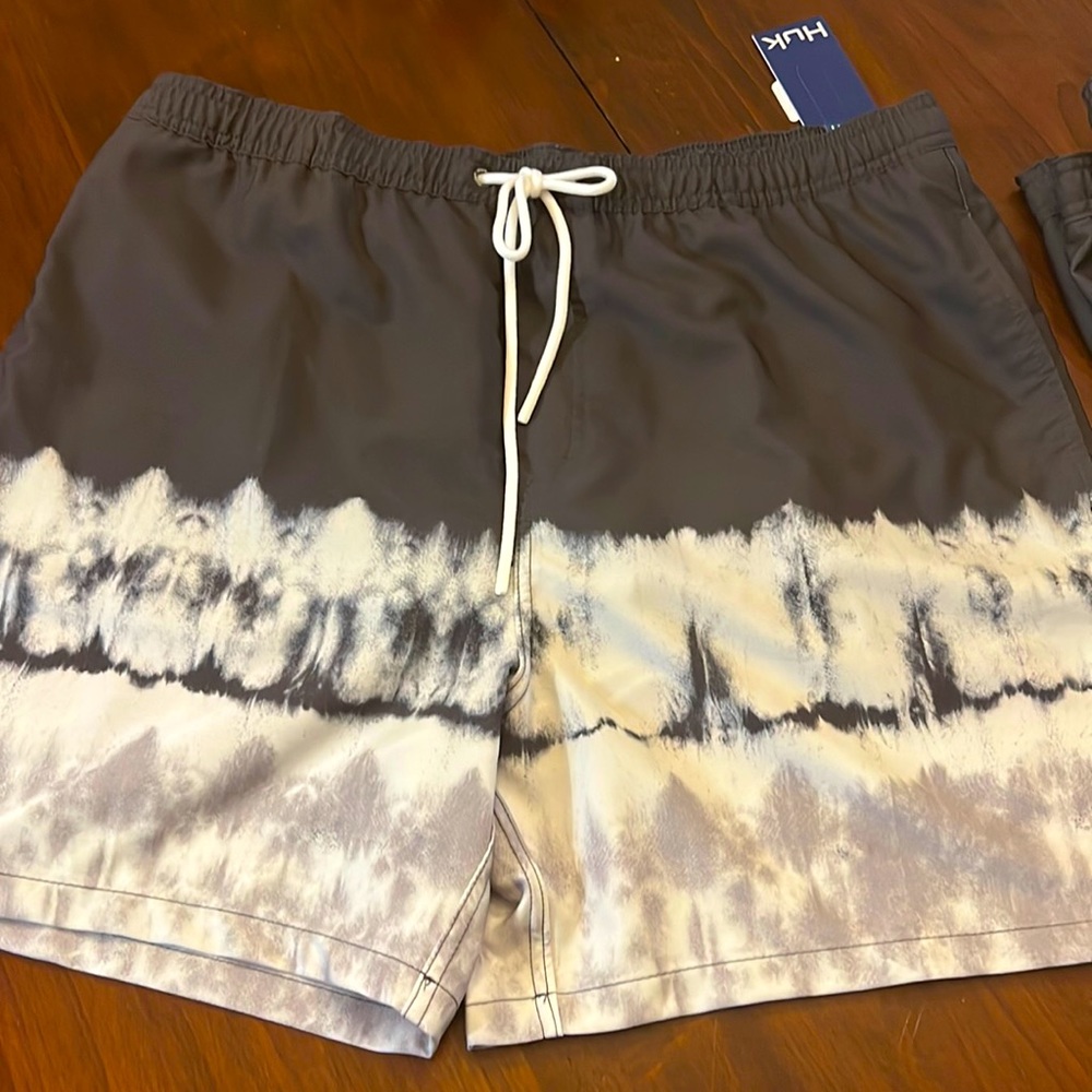 Huk Volley Swim Shorts Mens XL Tie Dye Pursuit Salt Dye Trunks